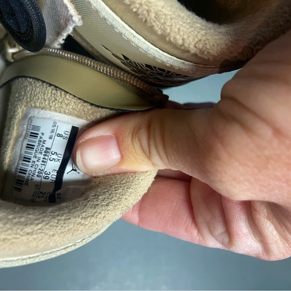 Jordan 1 Rebel utility pack size 8 - Picture 3 of 3